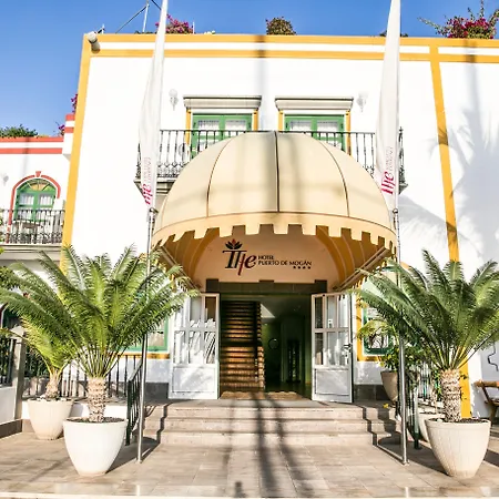 Livvo Hotel 3*